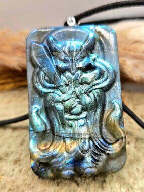 Nature Labradorite Fox Warrior Pendant Necklace
